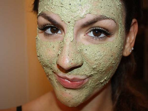 Alt text: Mặt nạ trị nám từ đậu đỏ và mật ong