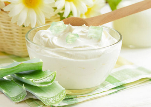 Cách trị nám da bằng nha đam và sữa chua